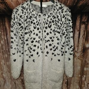 Retro Fuzzy White/ Black Cardigan